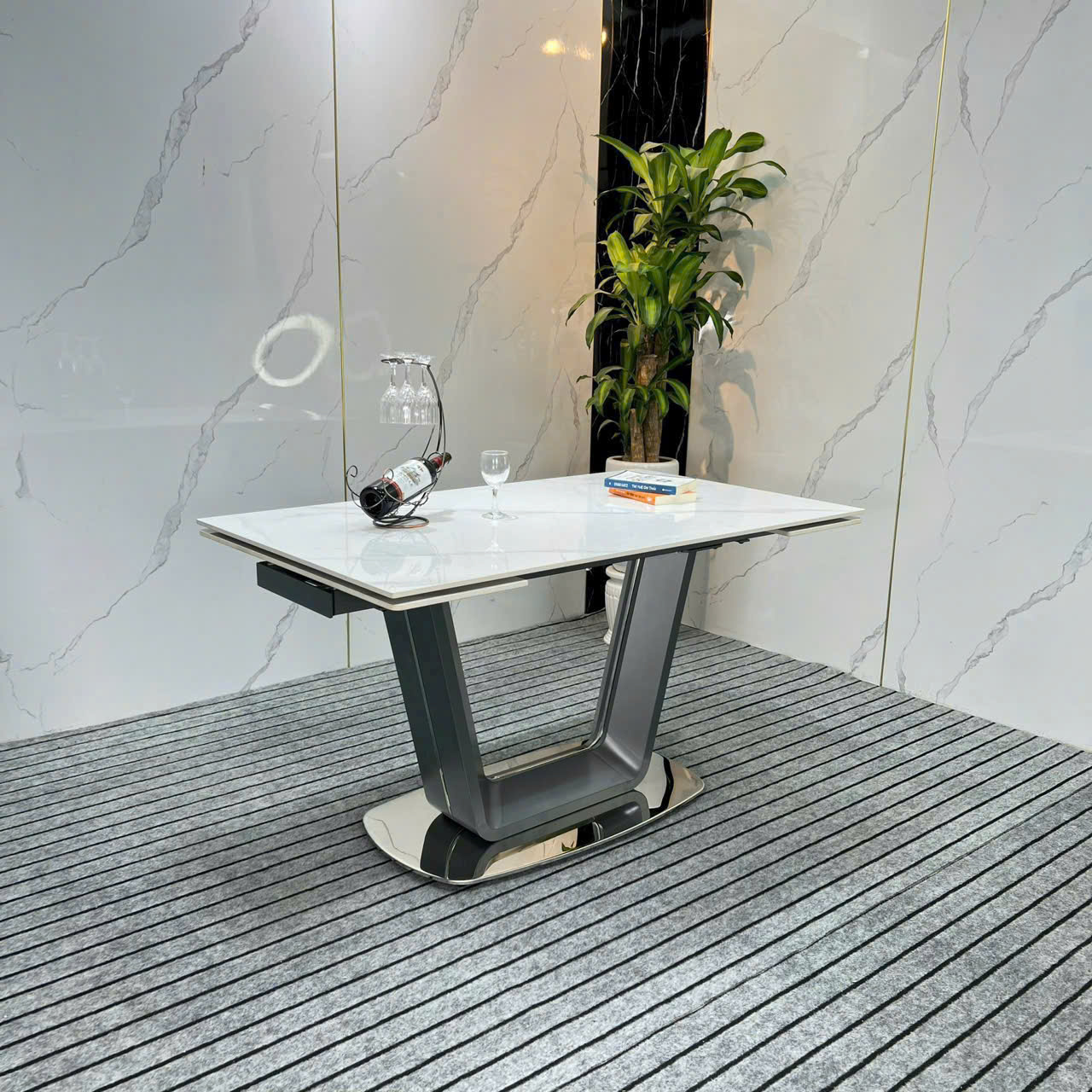 Bàn ăn thông minh